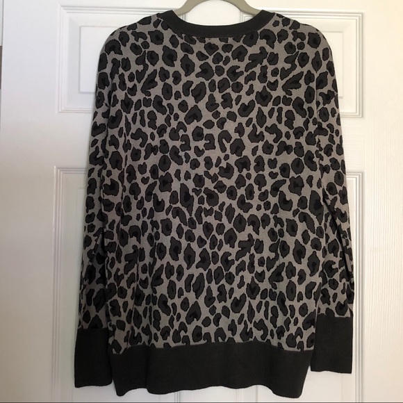 ISAAC MIZRAHI Leopard Print Sweater NWT - Picture 2 of 5